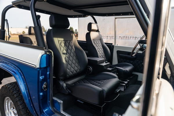 1975 Ford Bronco 302