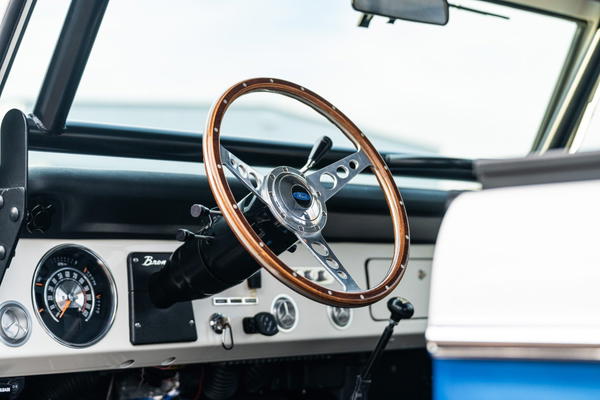 1975 Ford Bronco 302