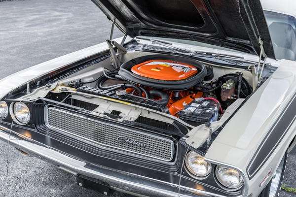 1970 Dodge Challenger T/A 340 Six Pack